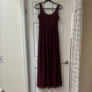 Elegant Burgundy Sleeveless Dress